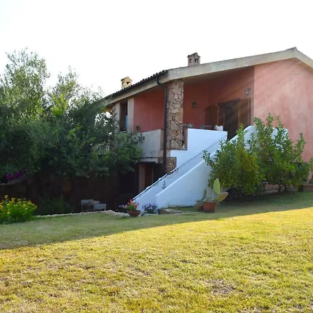 Holiday home Villetta Ciprea